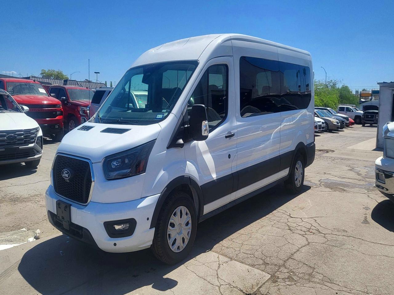 2026 Ford Transit T-350 - Фото 2