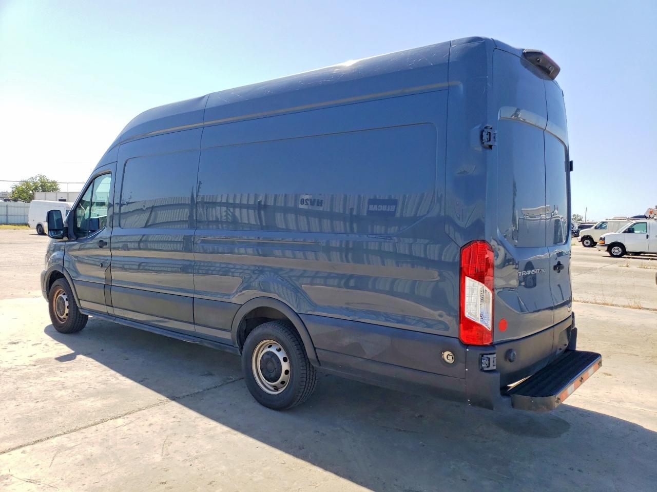 2020 Ford Transit T-250 - Фото 2