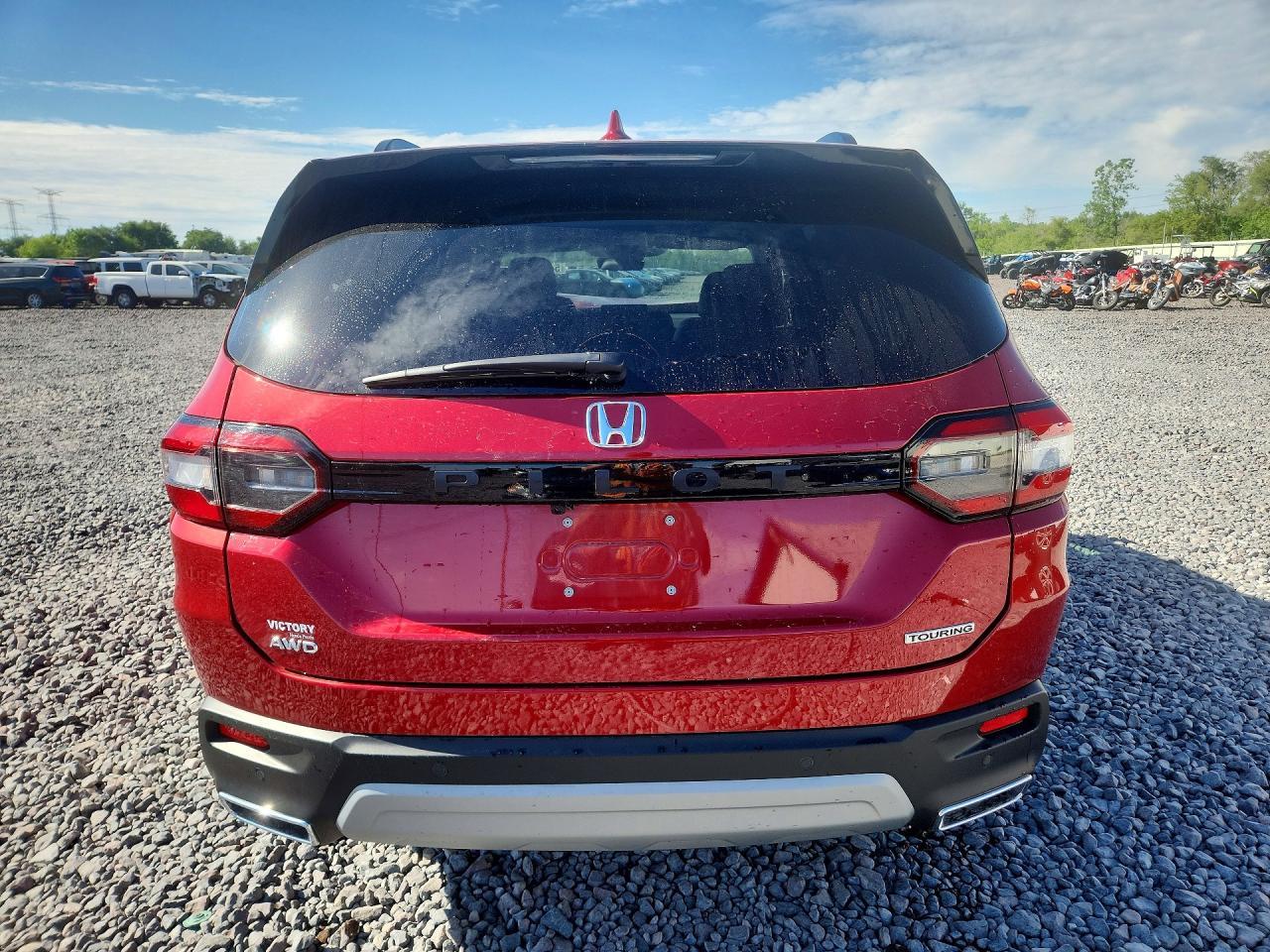 2025 Honda Pilot Touring - Image 6