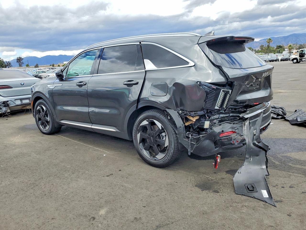 2025 Kia Sorento Sxp - Фото 2