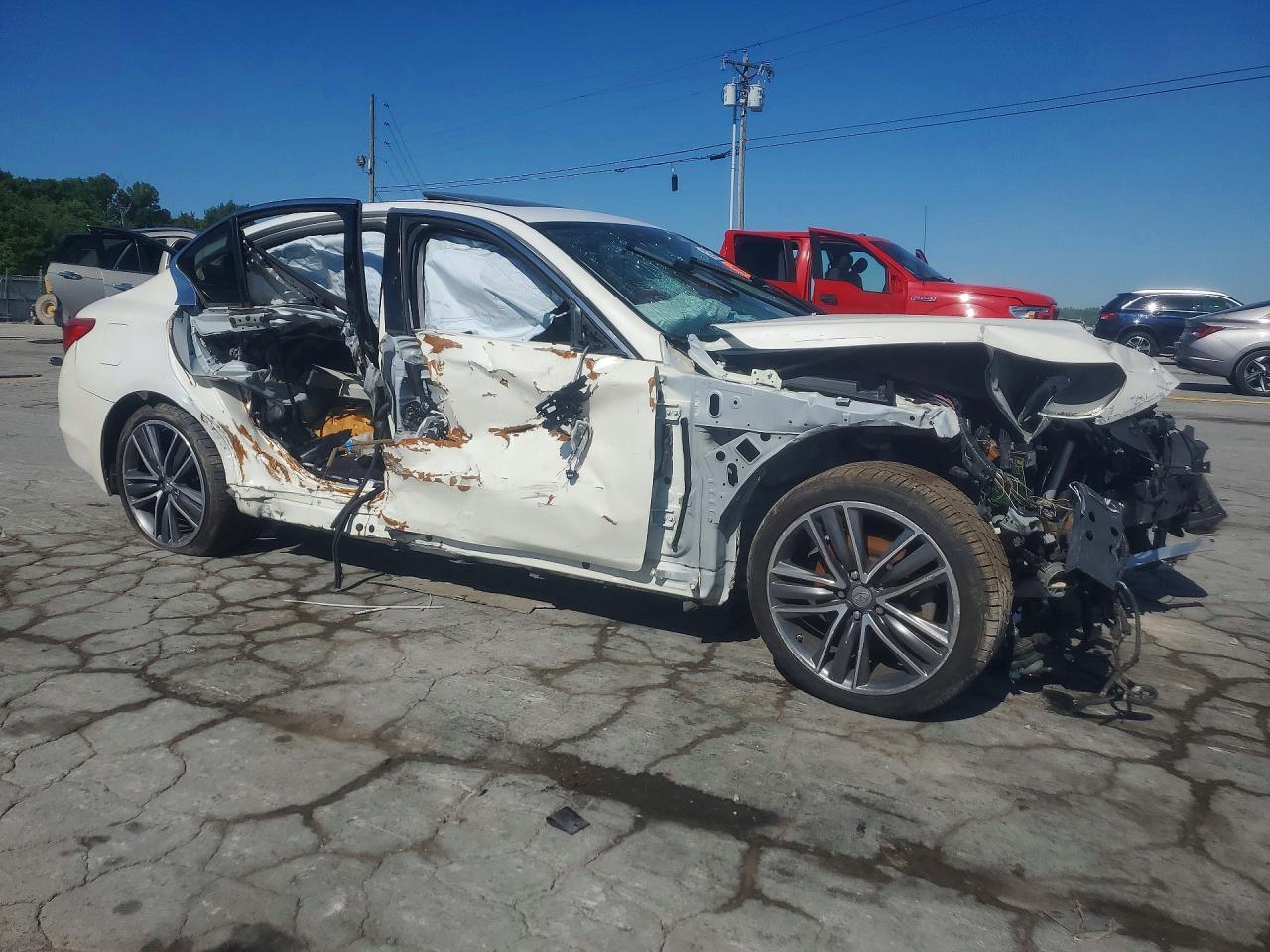 2016 Infiniti Q50 3.0T Premium - Фото 4