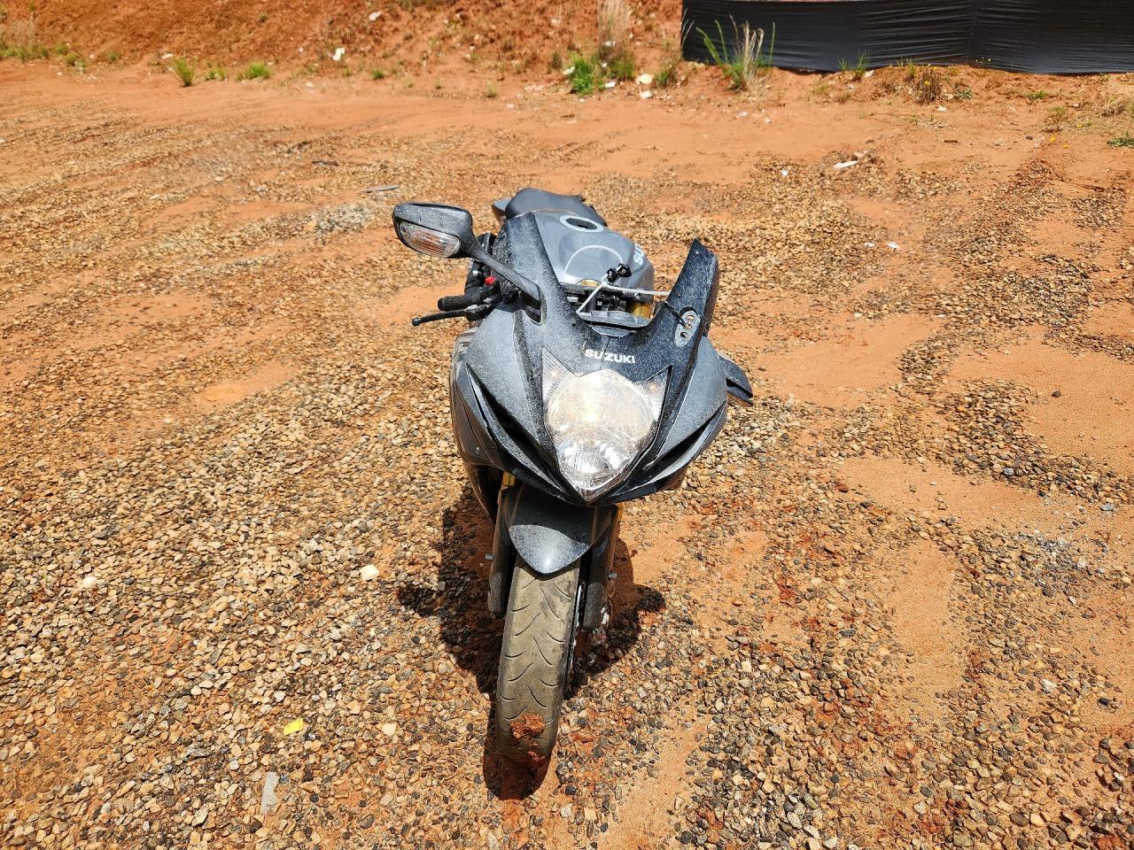 2025 Suzuki Gsx-R750 - Фото 2