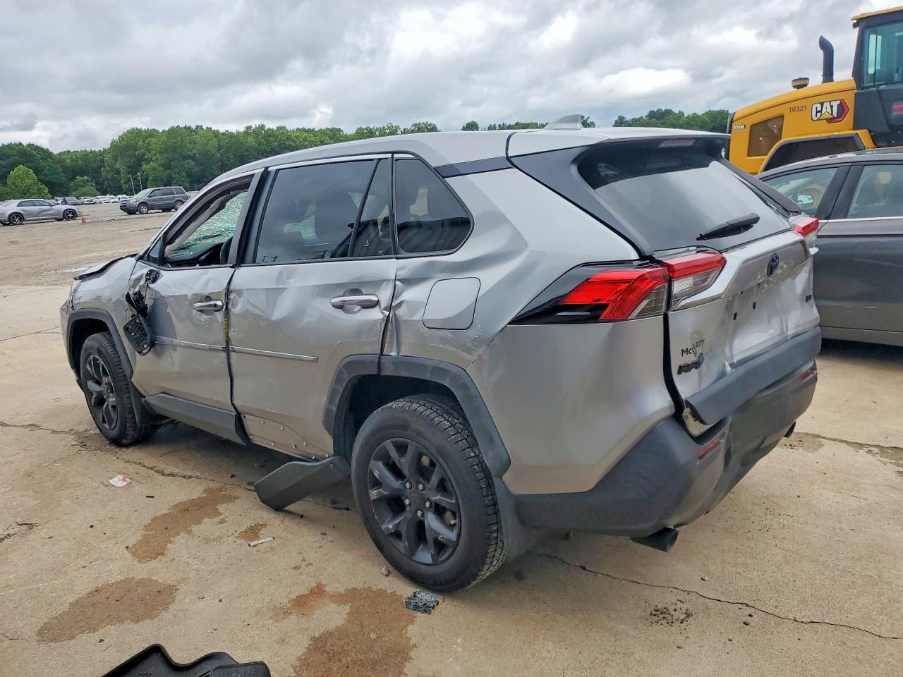 2022 Toyota Rav4 Le - Фото 2