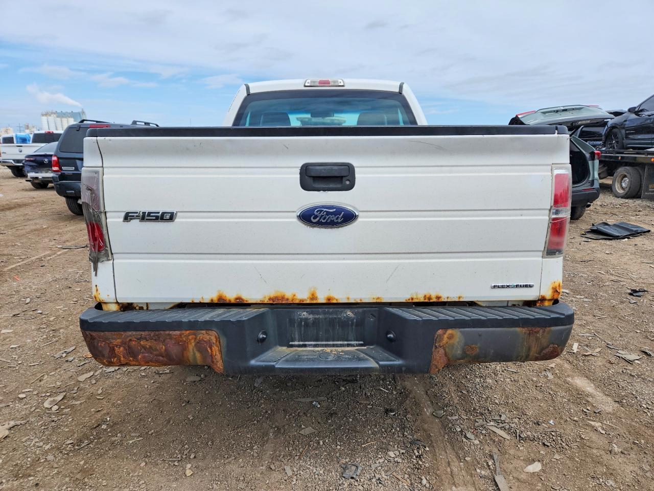 2014 Ford F150 - Фото 6