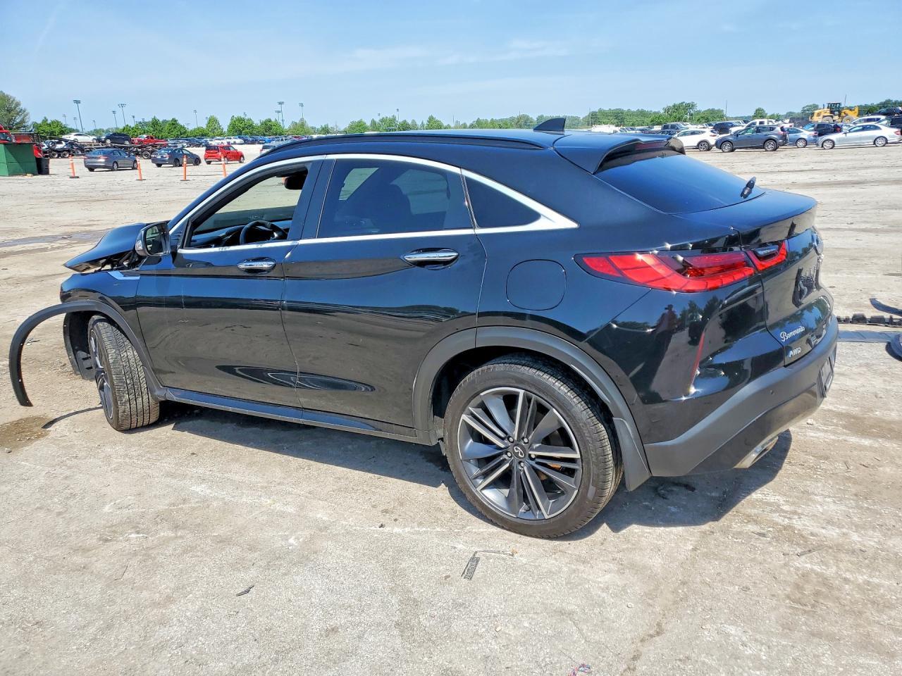 2023 Infiniti Qx55 Luxe - Image 2