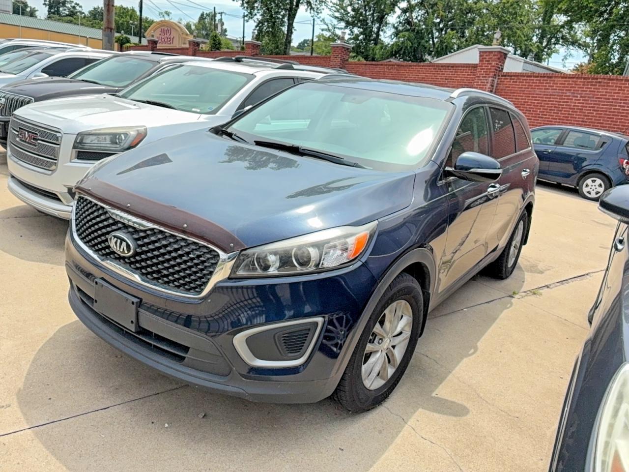 2018 Kia Sorento Lx - Image 2