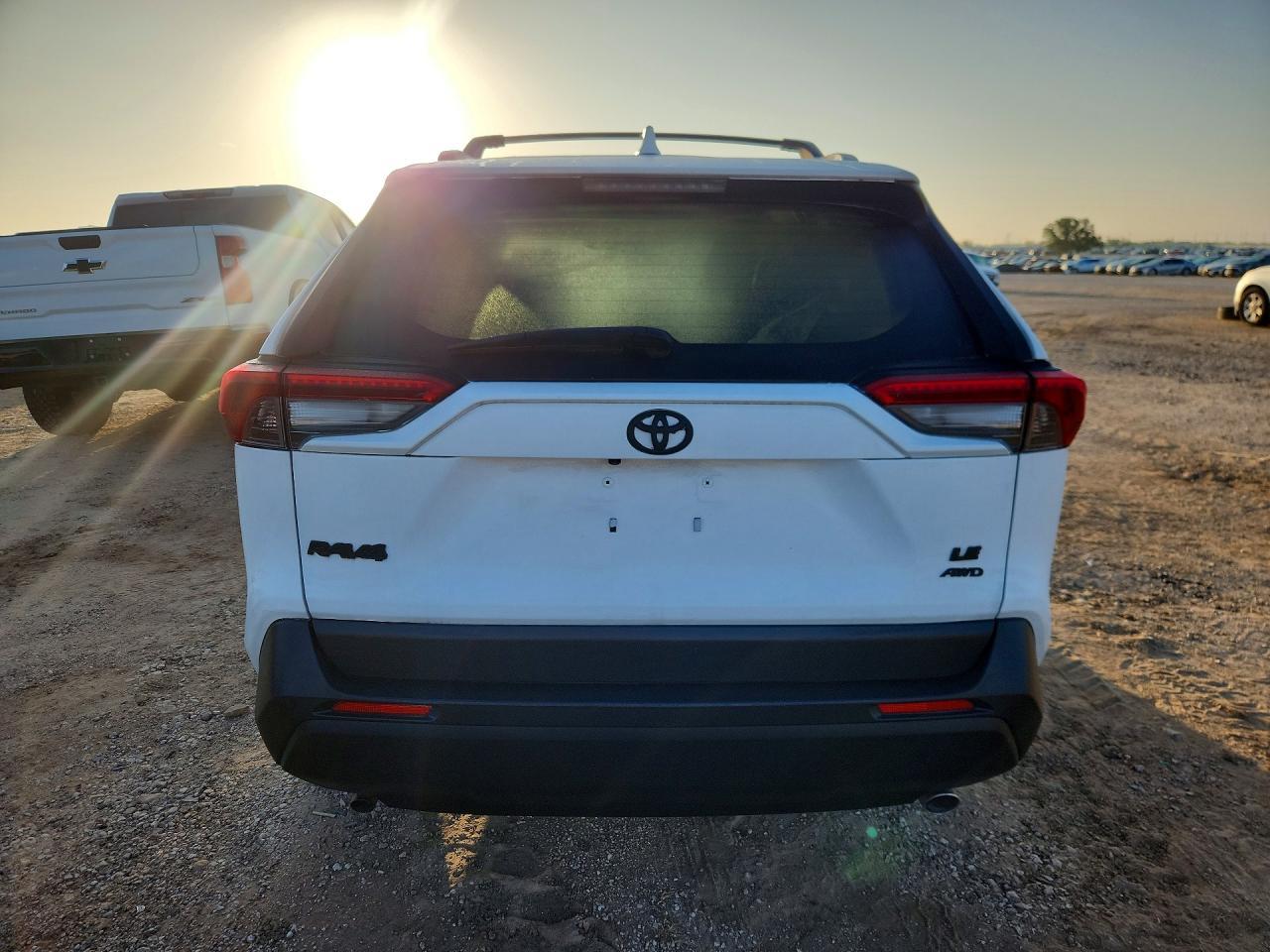 2019 Toyota Rav4 Le - Фото 6