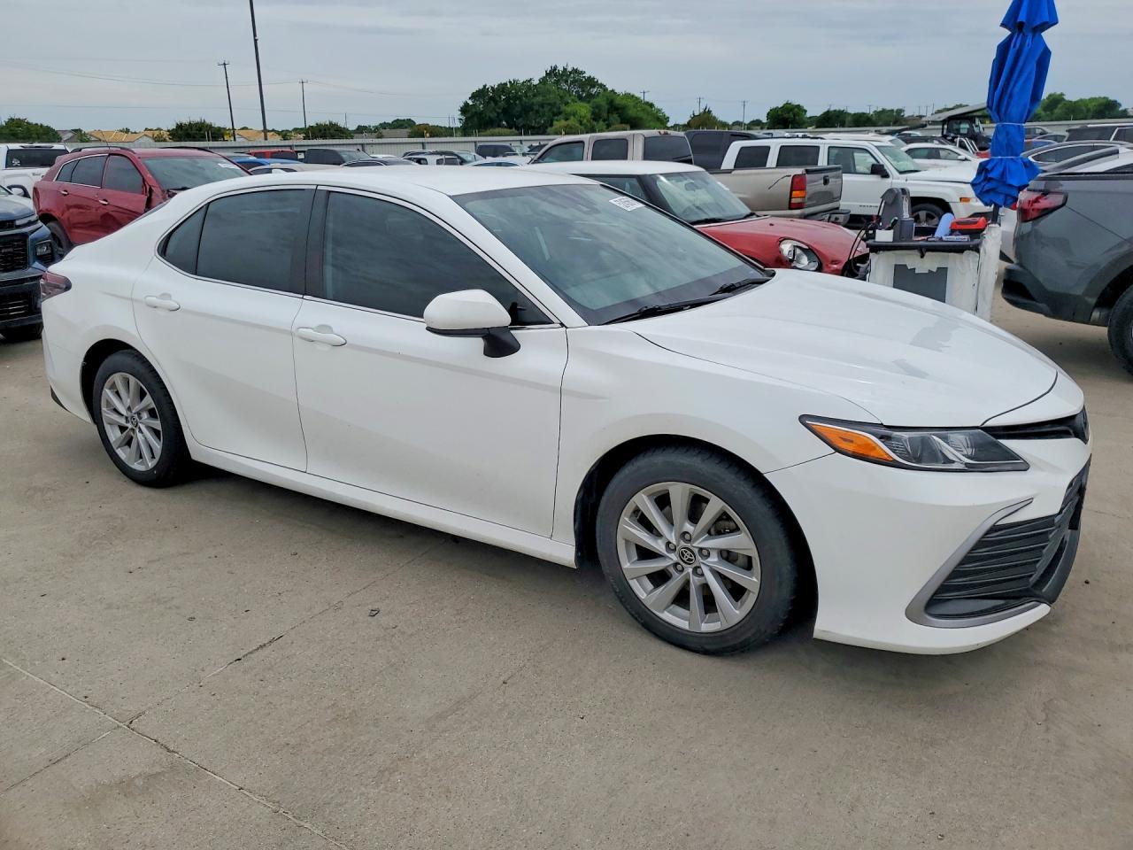 2023 Toyota Camry Le - Фото 4