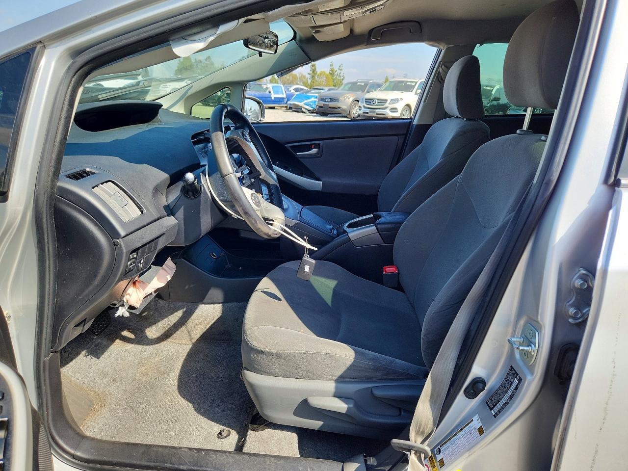 2013 Toyota Prius Three - Фото 7