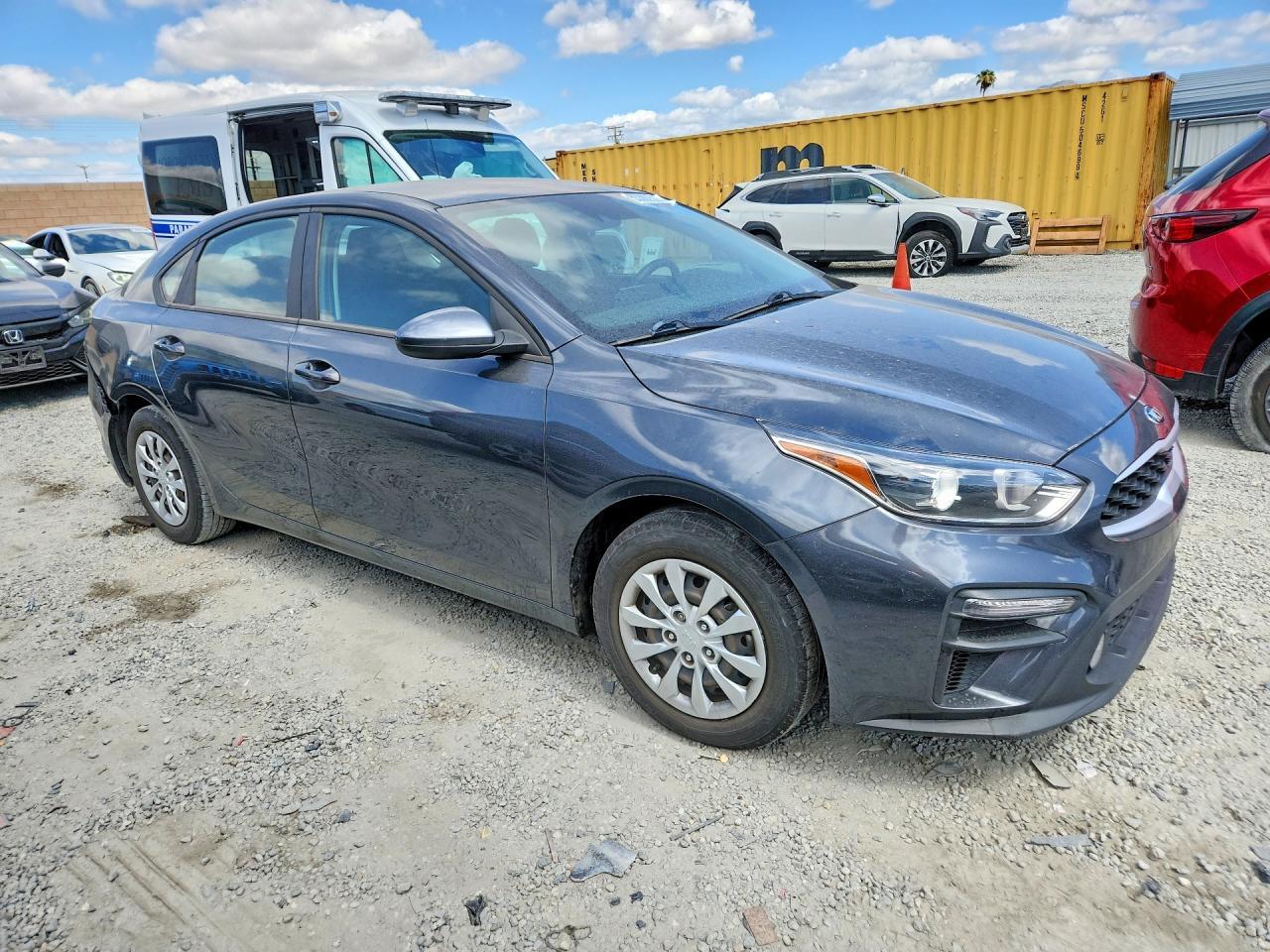 2021 Kia Forte Fe - Фото 4