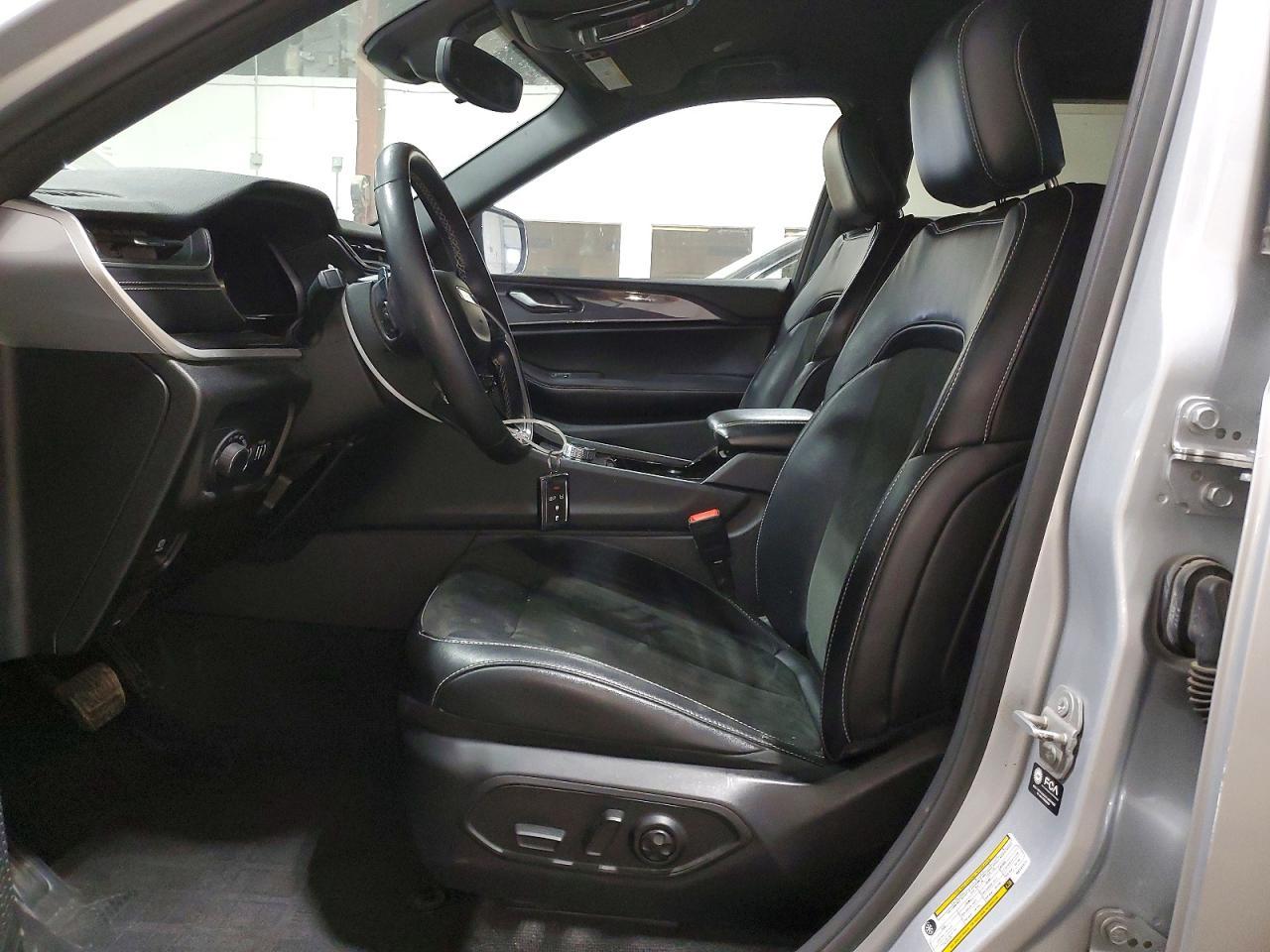 2021 Jeep Grand Cherokee L Laredo - Фото 7