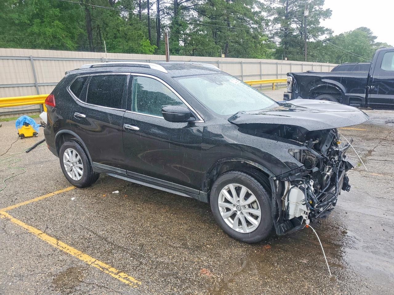 2020 Nissan Rogue Sv - Фото 4