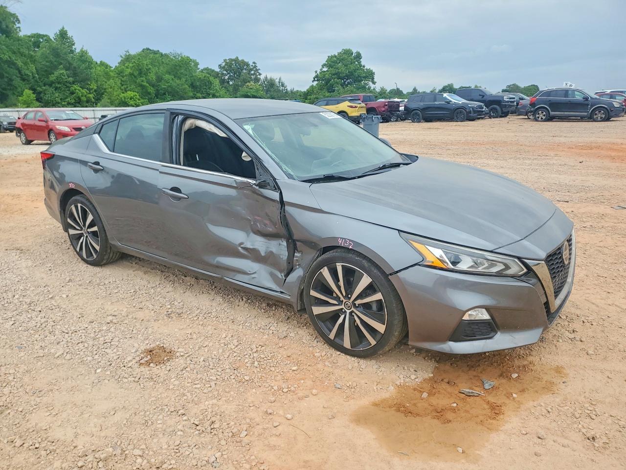 2019 Nissan Altima Sr - Фото 4