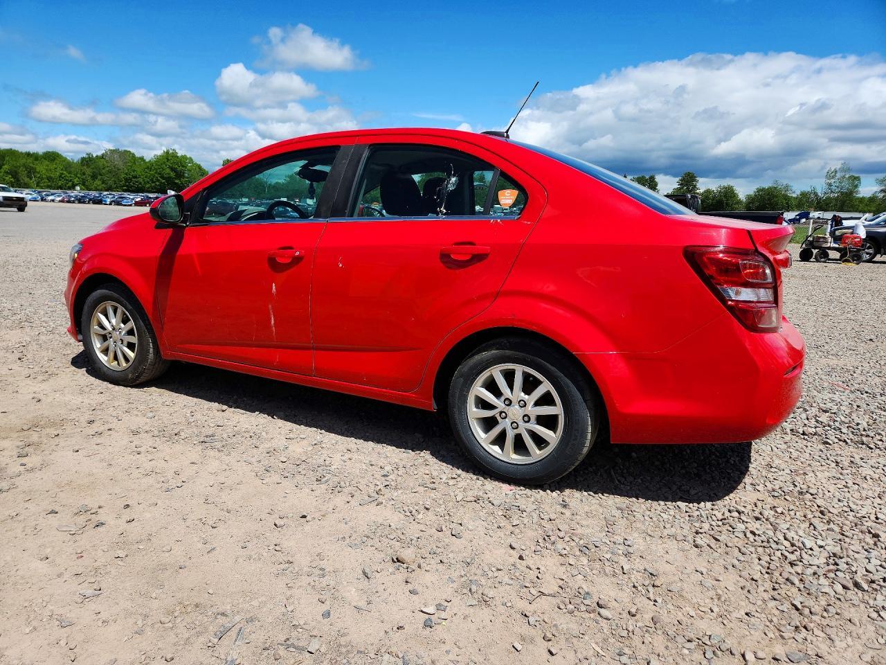 2017 Chevrolet Sonic Lt - Image 2
