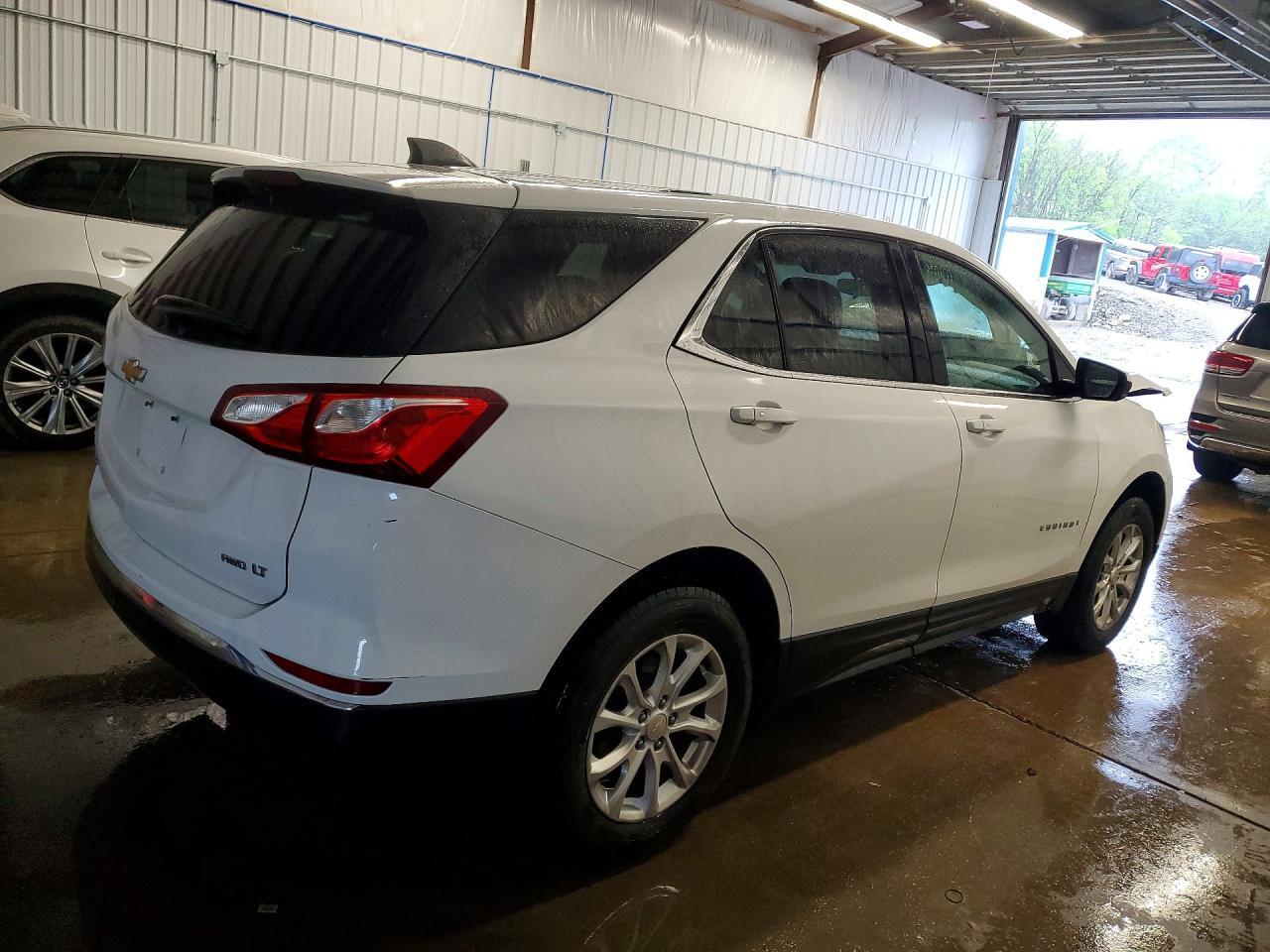2018 Chevrolet Equinox Lt - Image 3