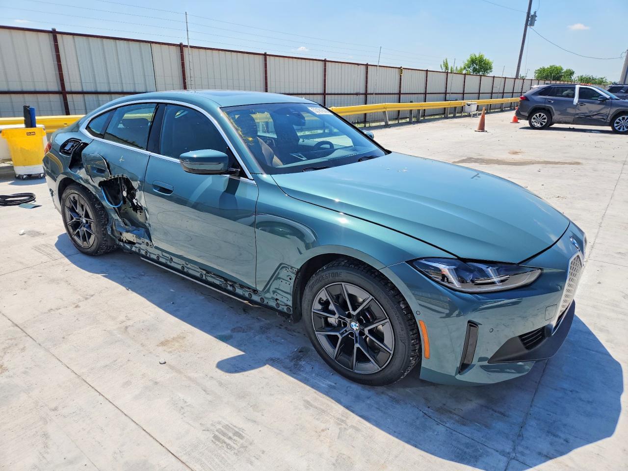 2025 BMW I4 xDrive 40 - Фото 4
