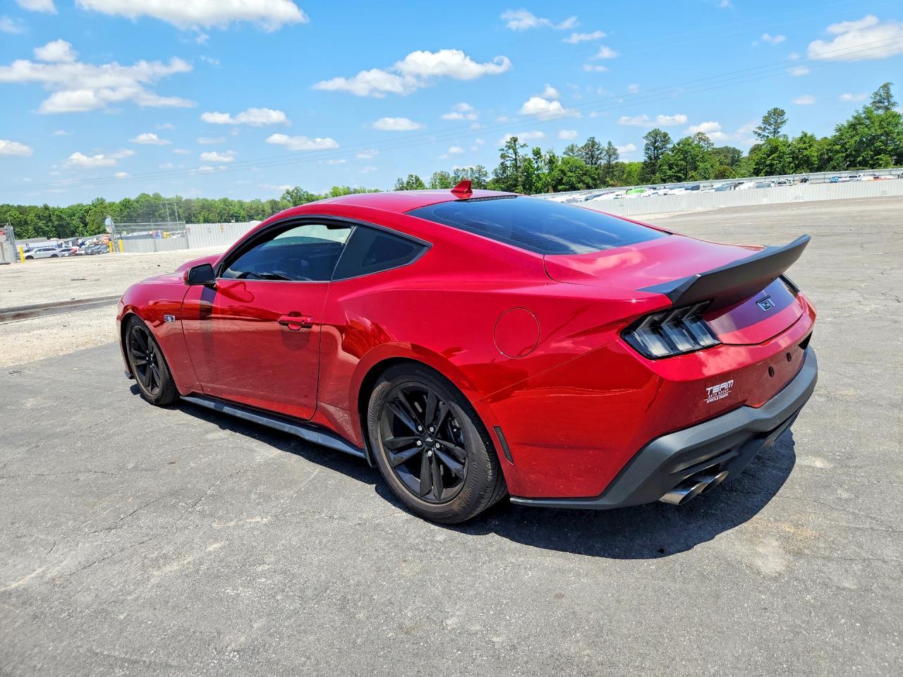 2024 Ford Mustang Gt - Фото 2