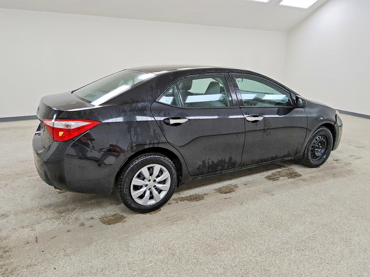 2016 Toyota Corolla Le - Фото 3
