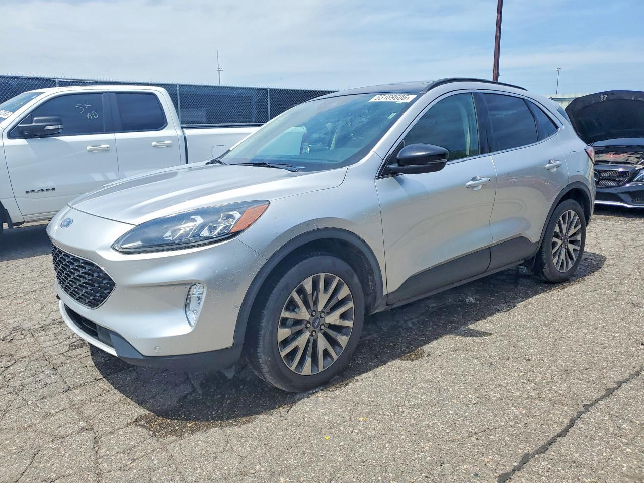2020 Ford Escape Titanium