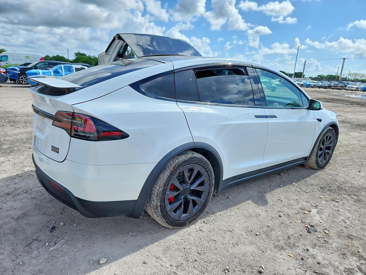 2024 Tesla Model X - Фото 3