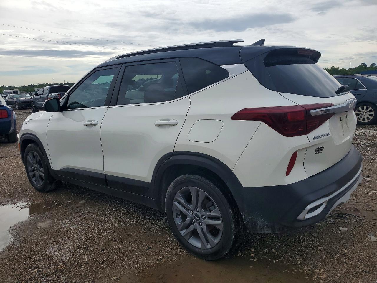 2022 Kia Seltos S - Фото 2