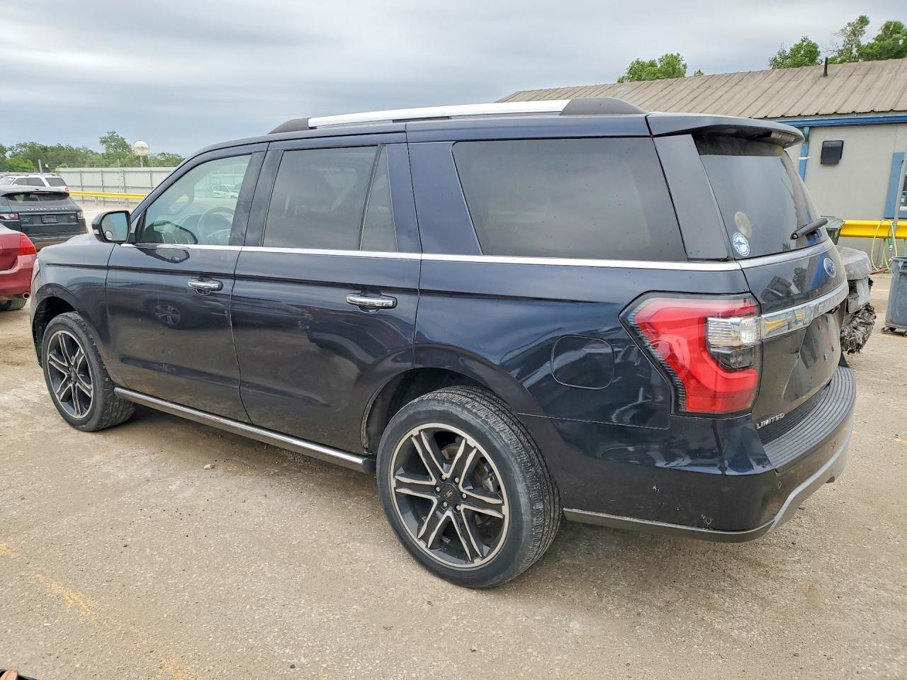 2021 Ford Expedition Limited - Image 2