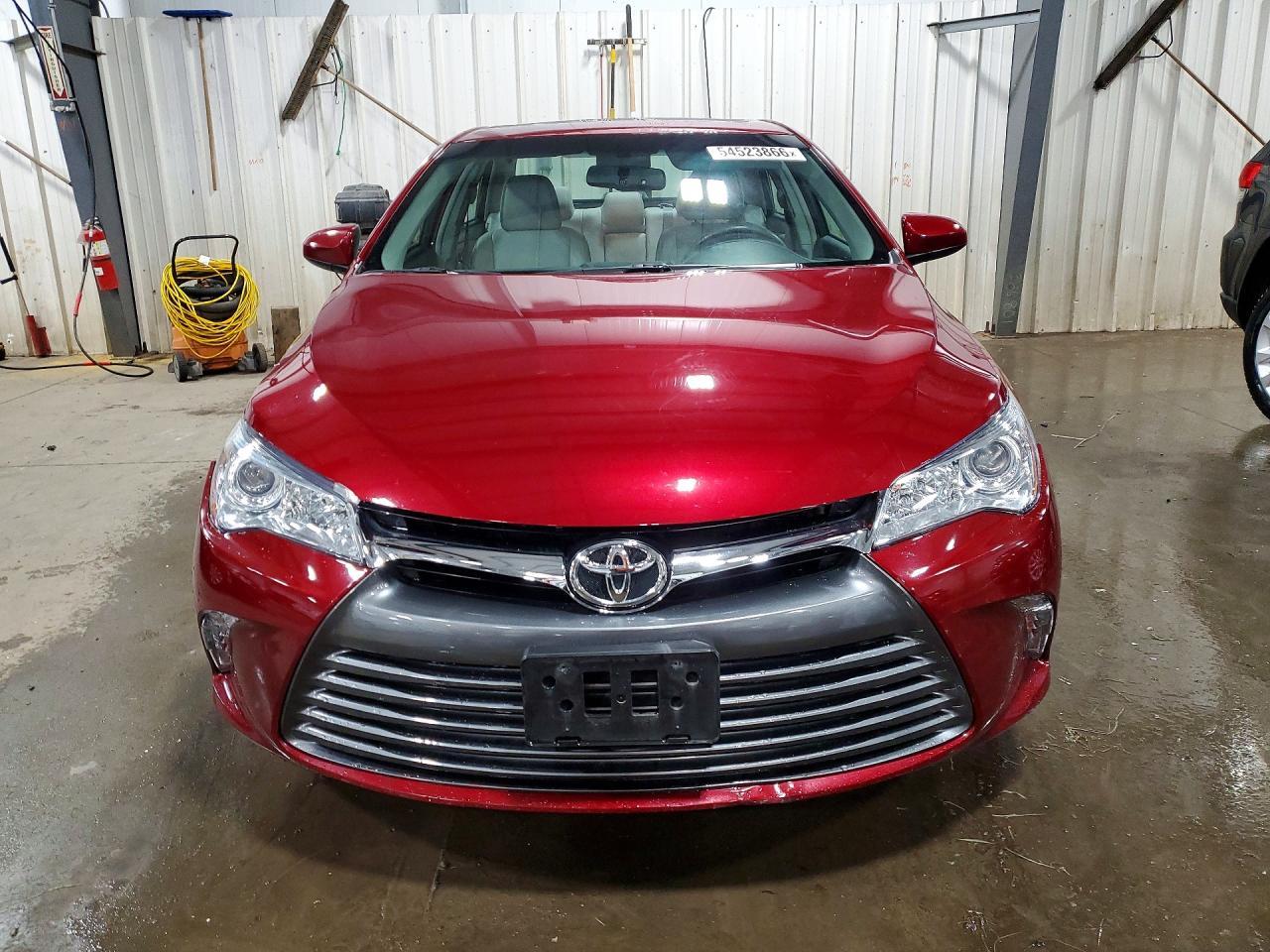 2017 Toyota Camry Xle - Image 5