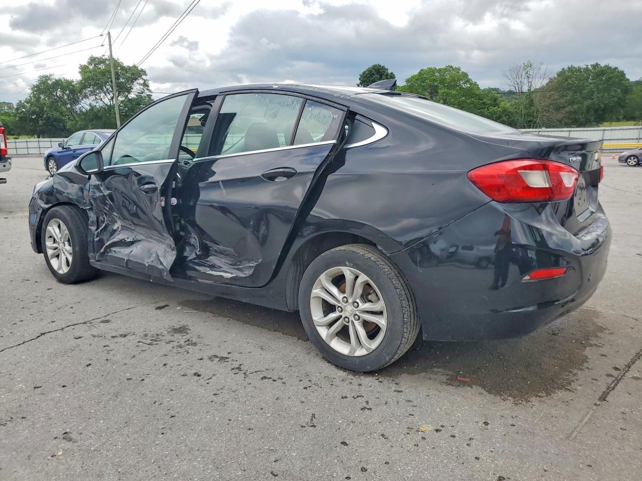 2019 Chevrolet Cruze Lt - Фото 2