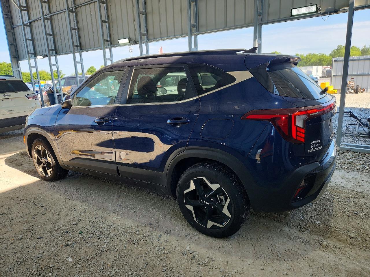 2024 Kia Seltos Ex - Image 2