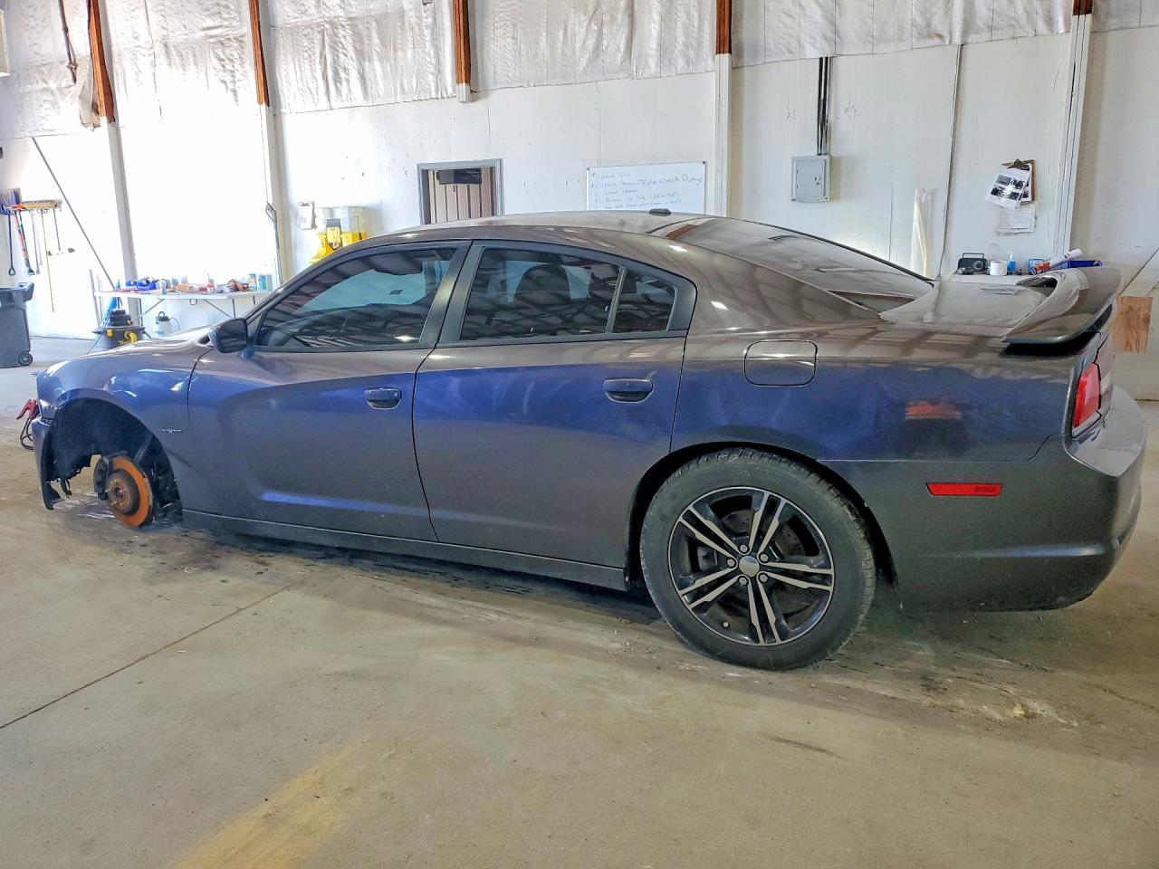 2013 Dodge Charger R - Фото 2