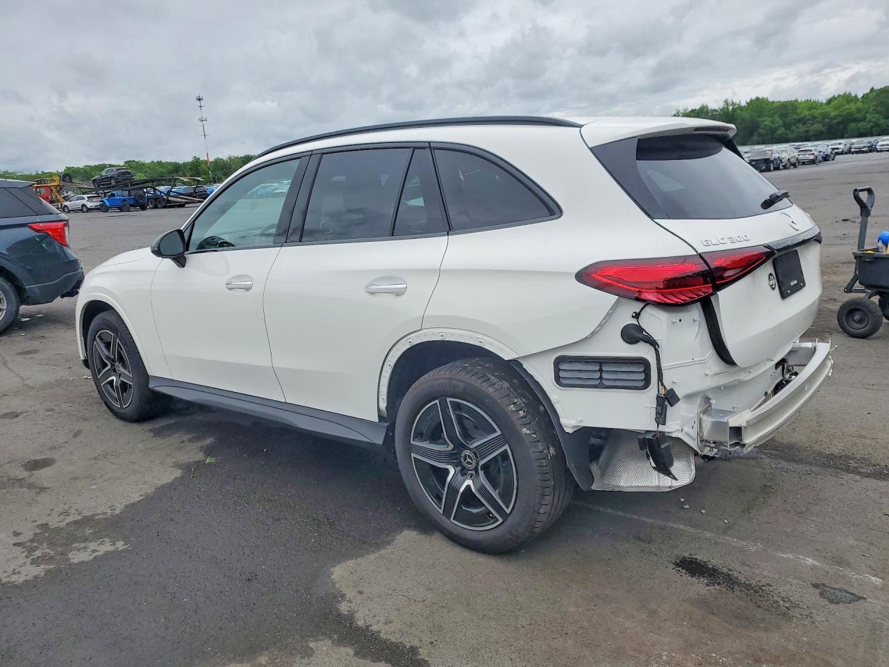 2026 Mercedes-Benz Glc 300 4Matic - Фото 2