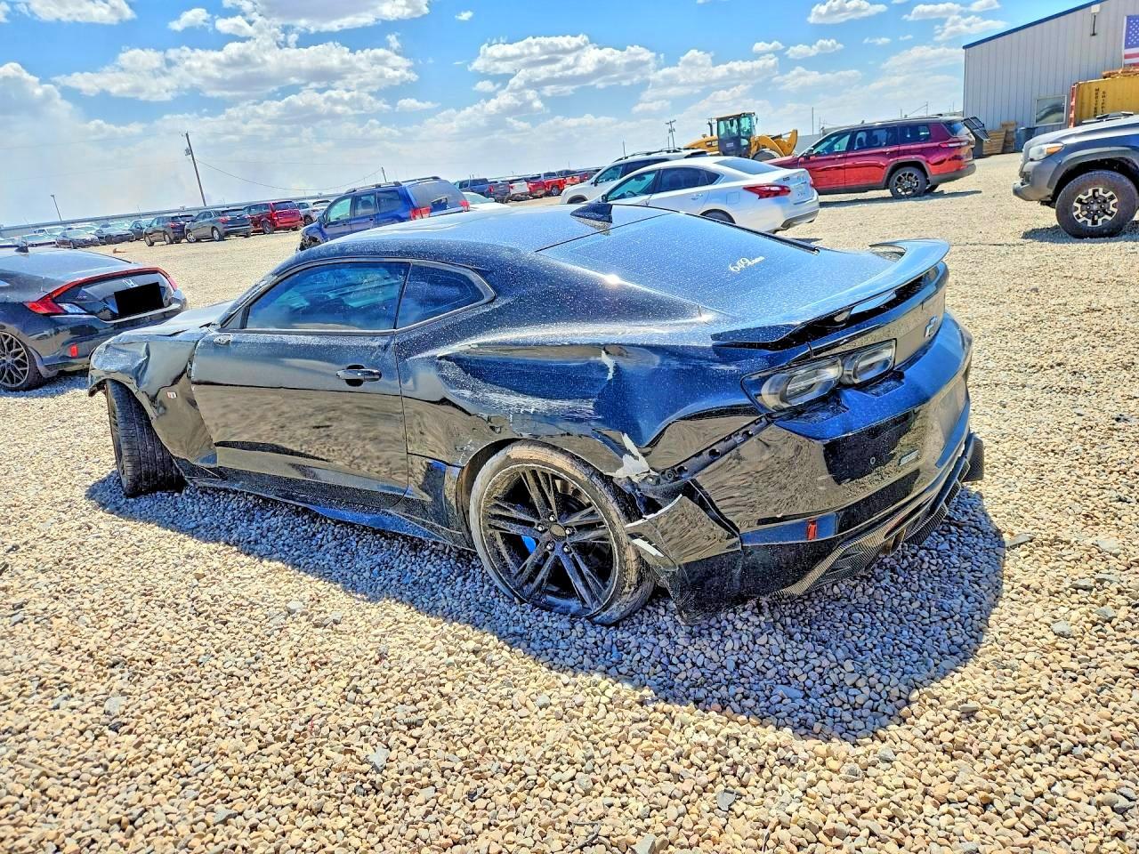 2019 Chevrolet Camaro Ss - Фото 2