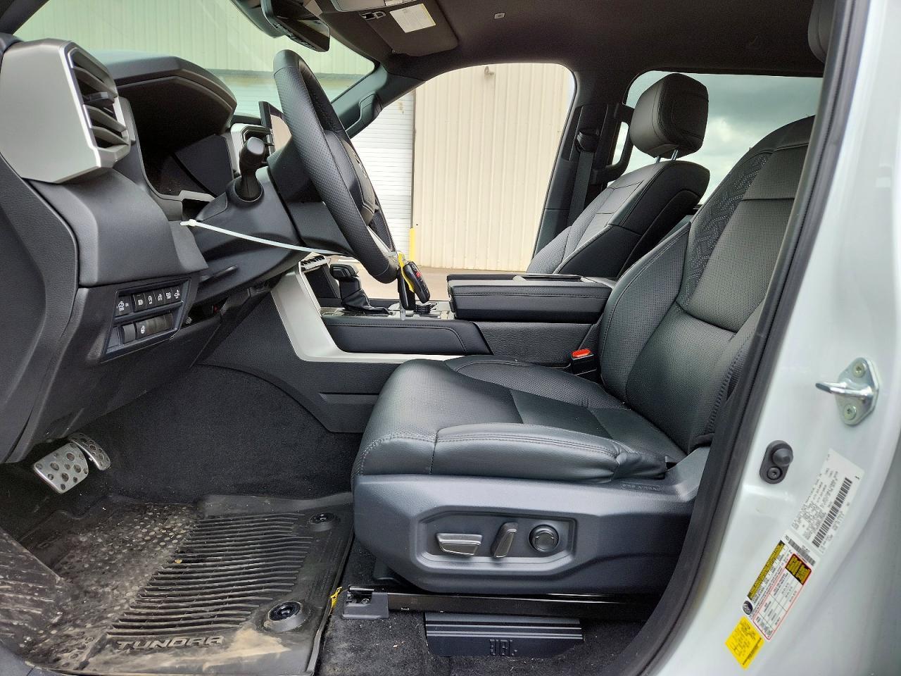 2025 Toyota Tundra Limited - Фото 7