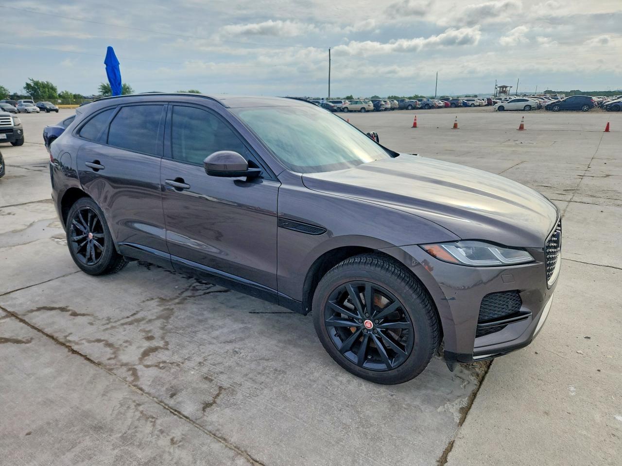 2023 Jaguar F-Pace S - Image 4