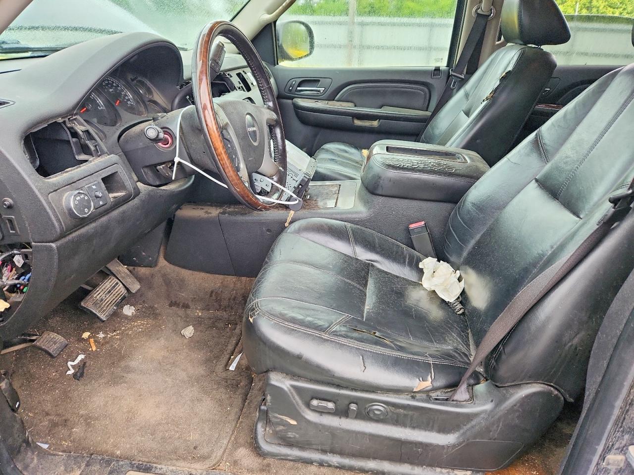 2008 GMC Yukon Denali - Фото 7