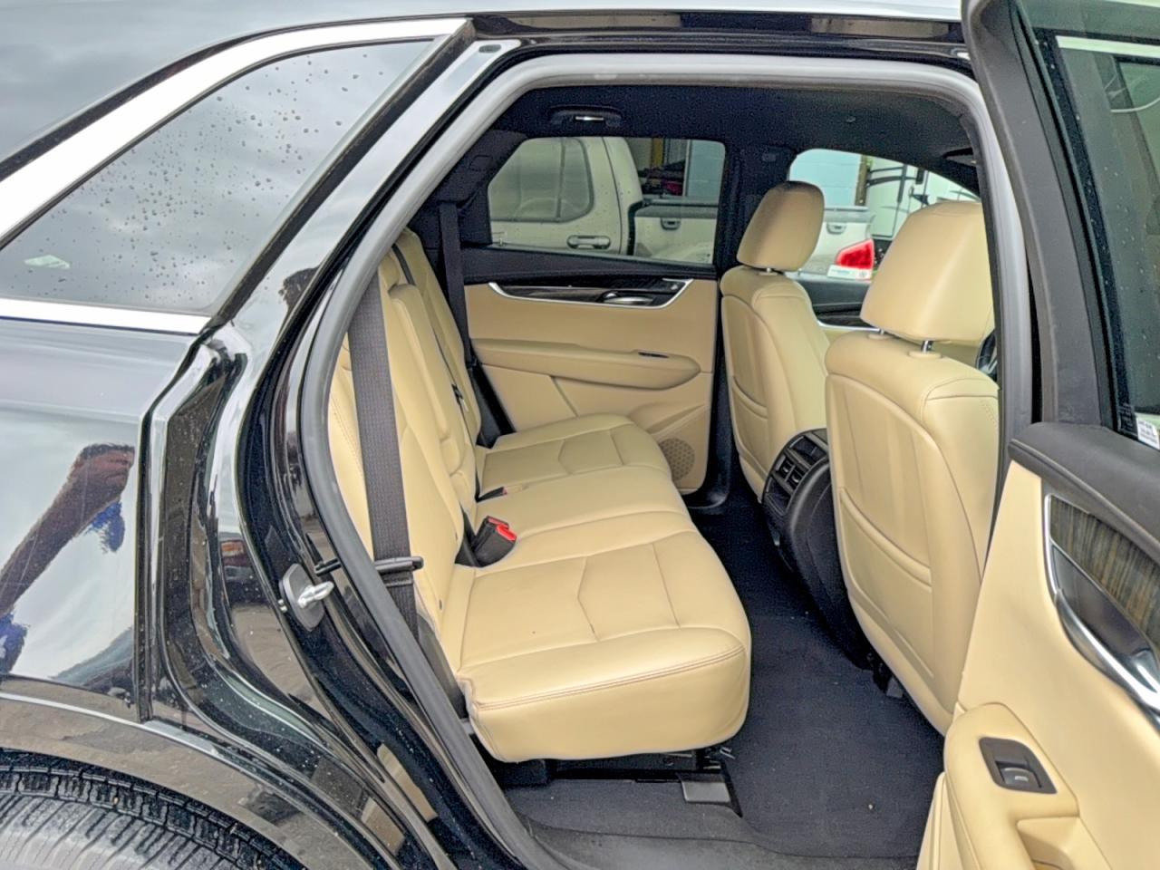 2017 Cadillac Xt5 - Image 6