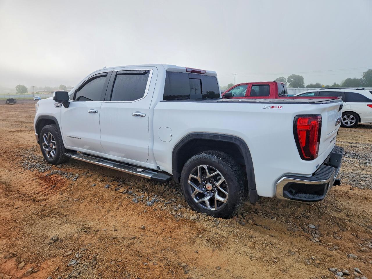 2025 GMC Sierra K1500 Slt - Image 2