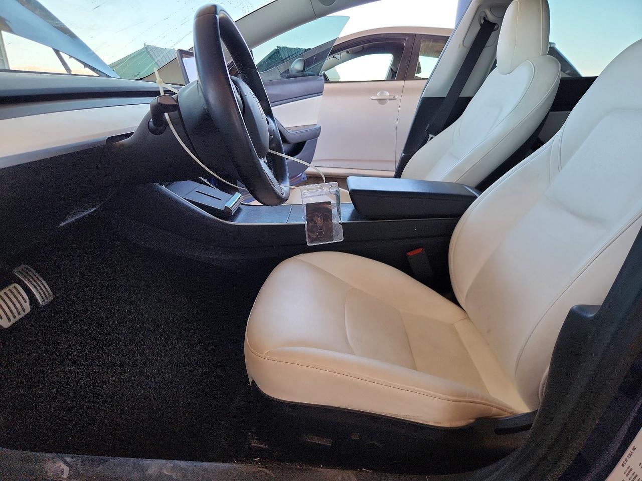 2019 Tesla Model 3 - Image 7