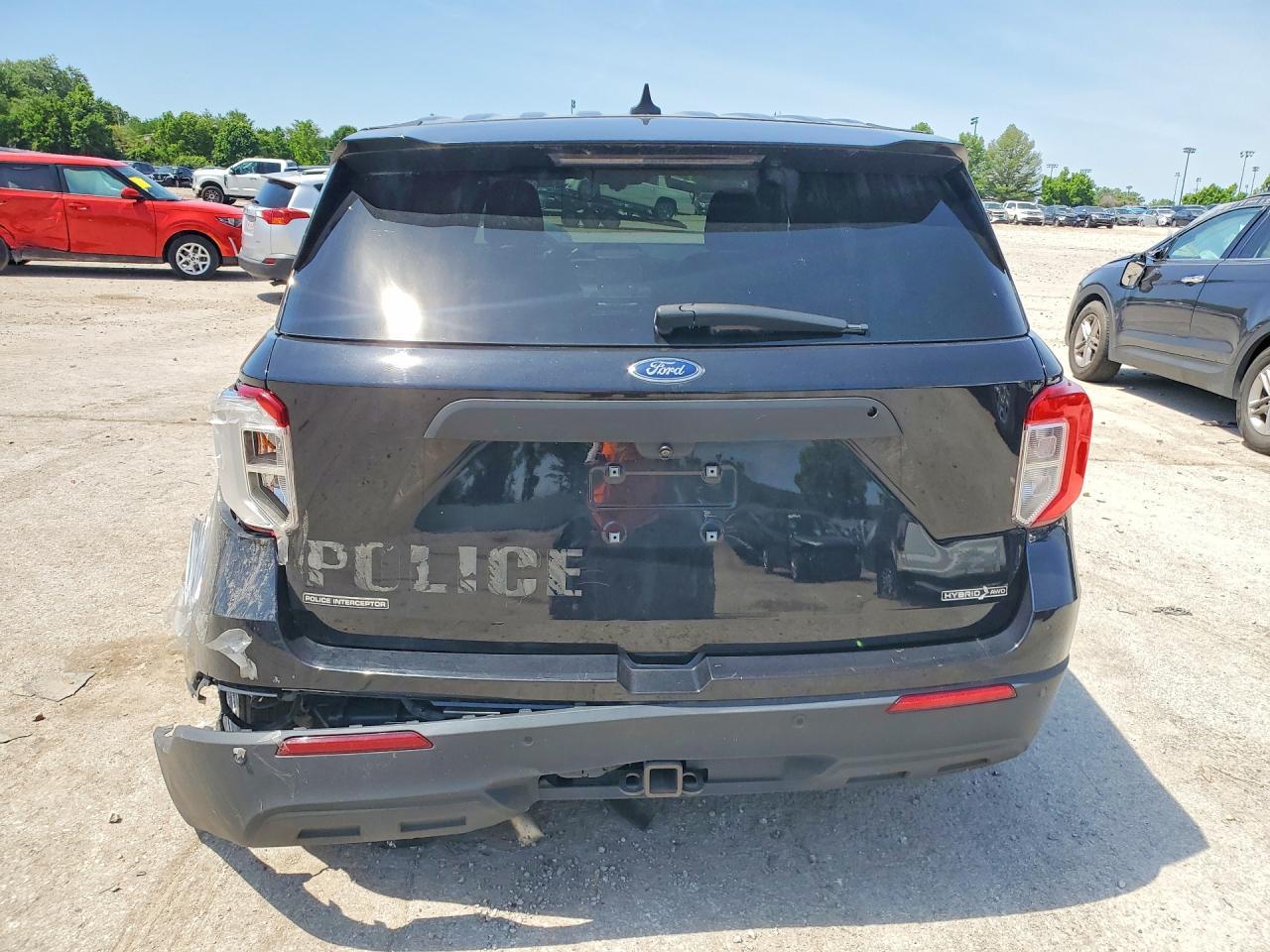 2022 Ford Explorer Police Interceptor - Фото 6