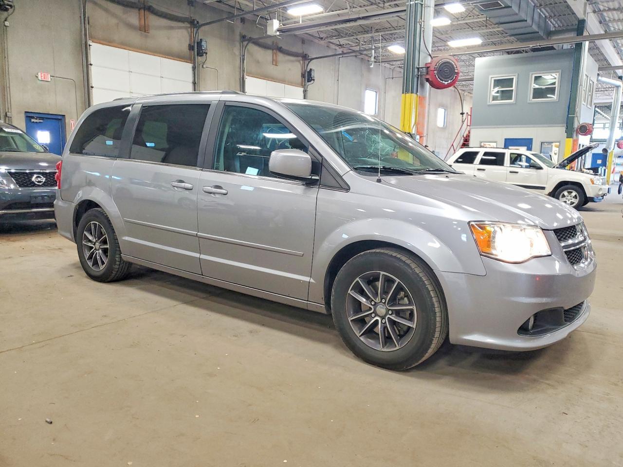 2016 Dodge Grand Caravan Sxt - Фото 4