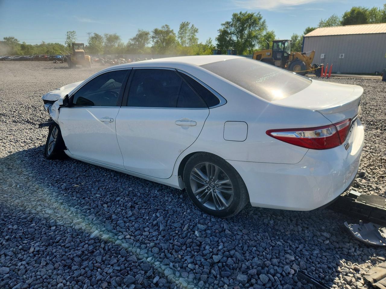 2016 Toyota Camry Se - Image 2