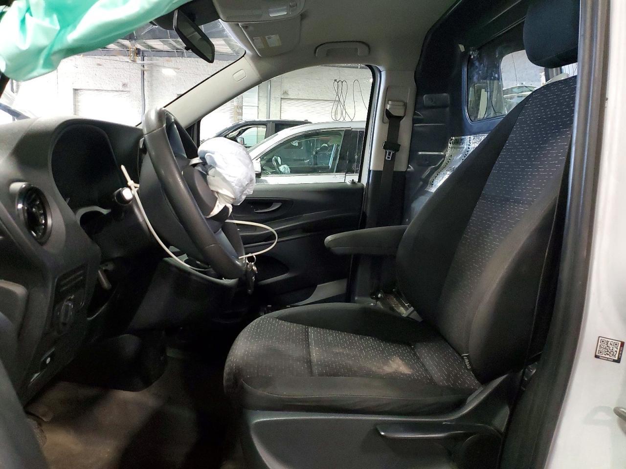 2022 Mercedes-Benz Metris - Фото 7