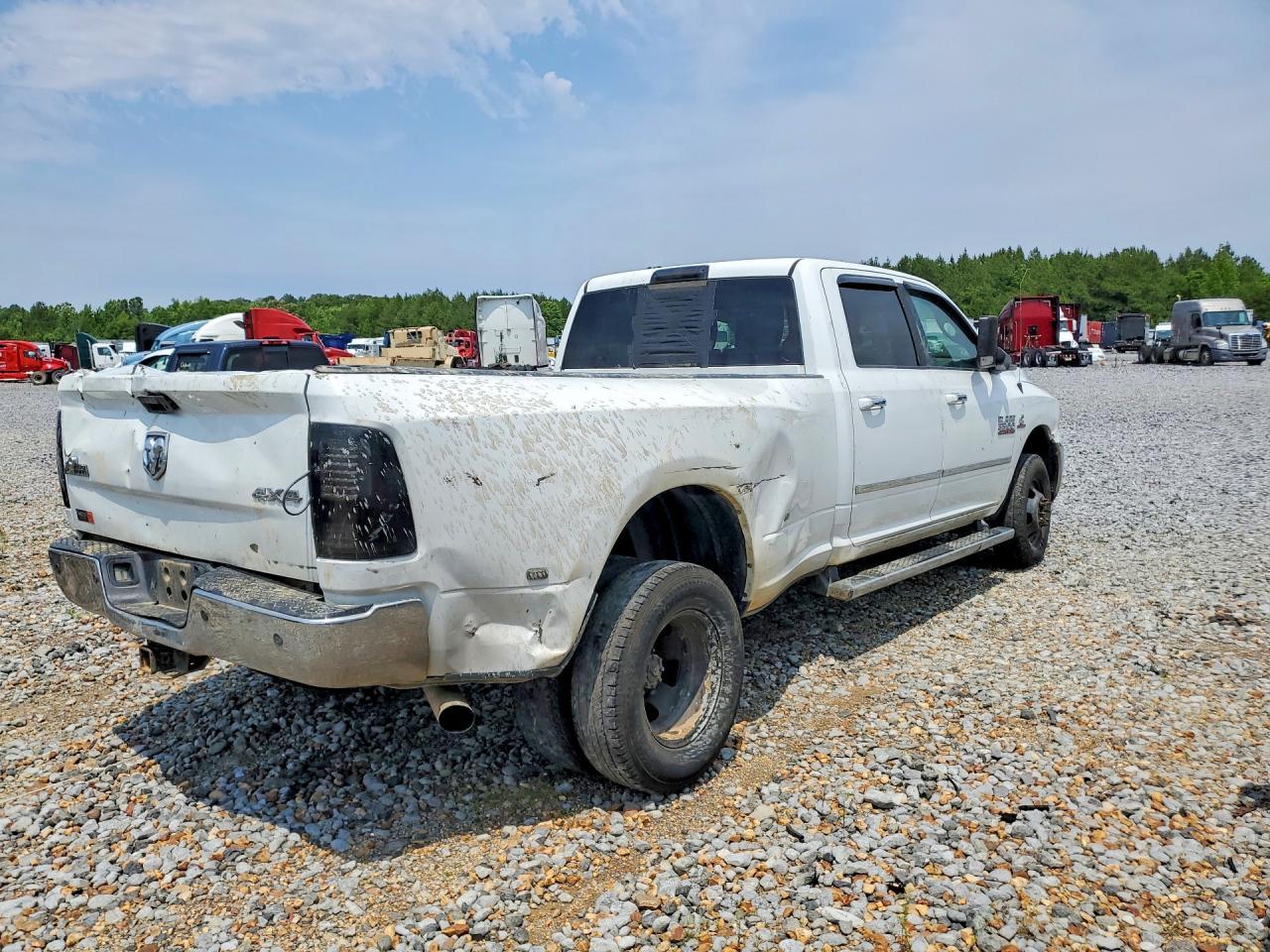 2014 Ram 3500 Slt - Фото 3