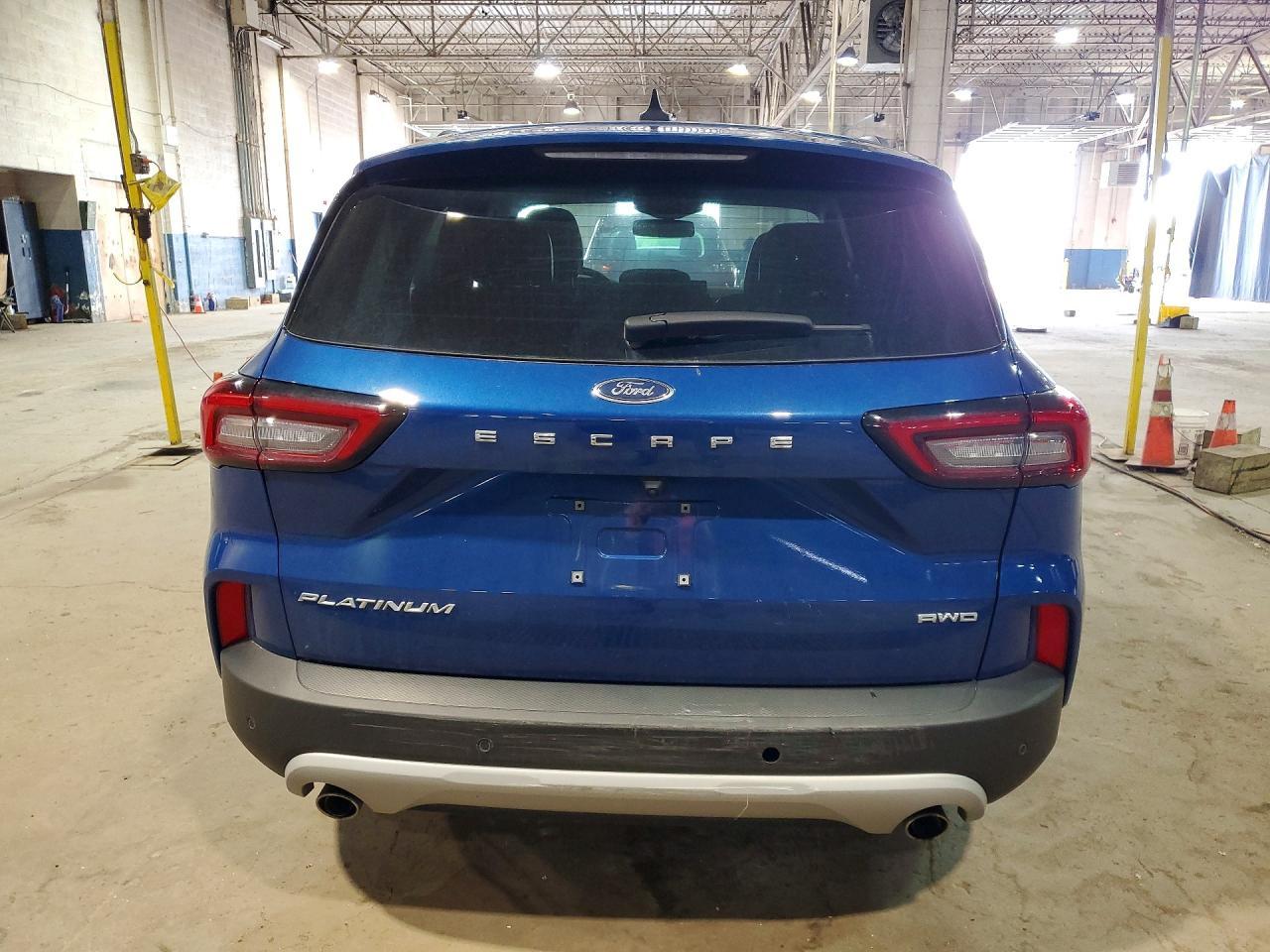 2023 Ford Escape Platinum - Фото 6