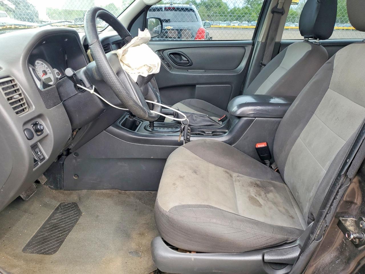 2006 Ford Escape Xls - Фото 7