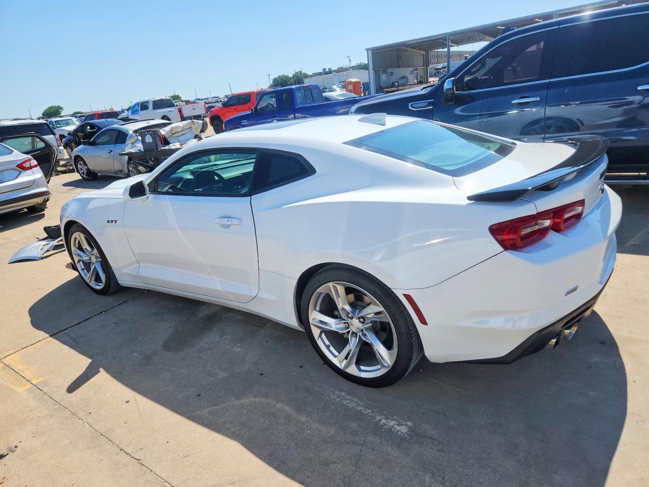 2023 Chevrolet Camaro Lt1 - Фото 2