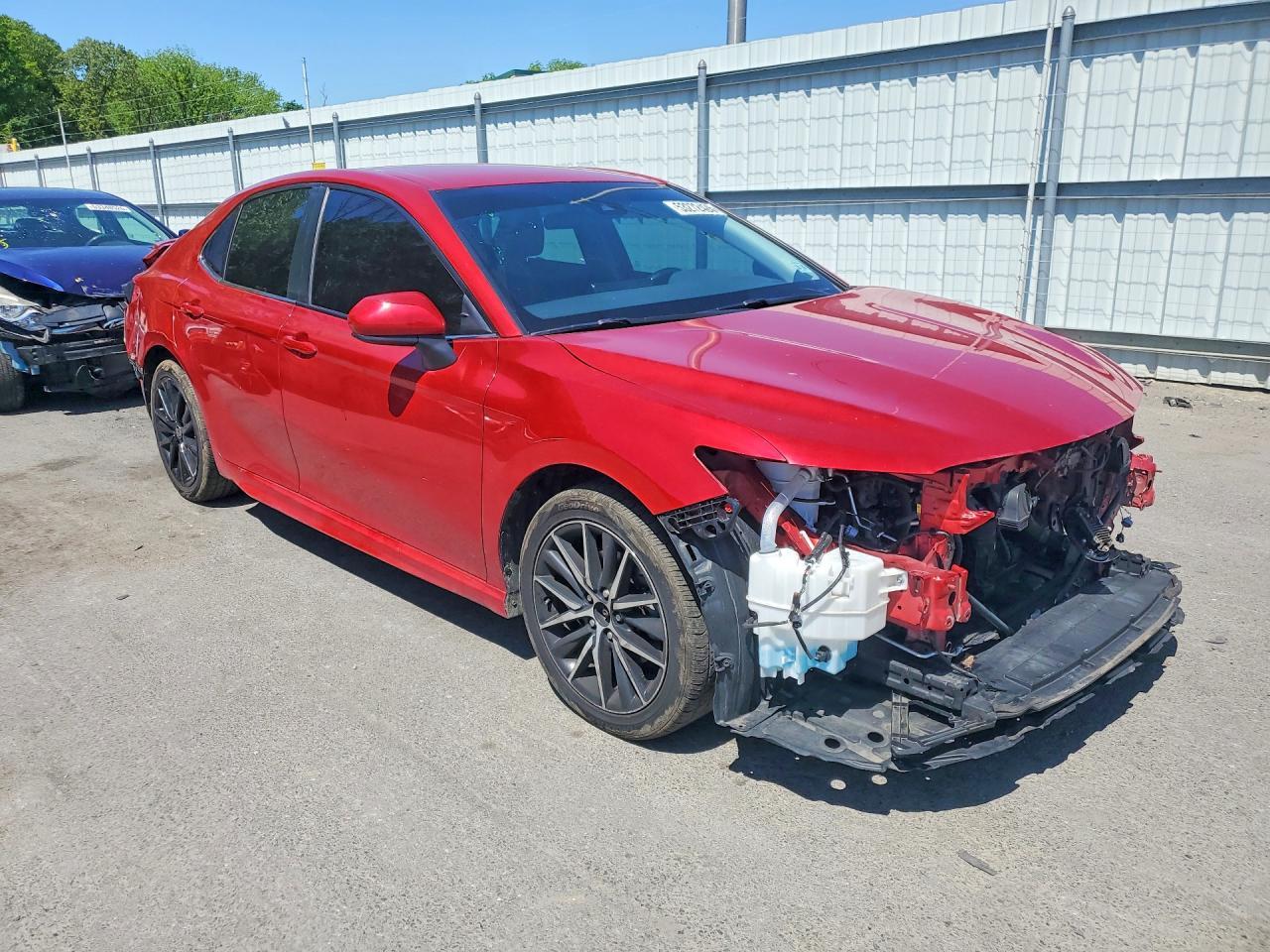 2021 Toyota Camry Se - Фото 4