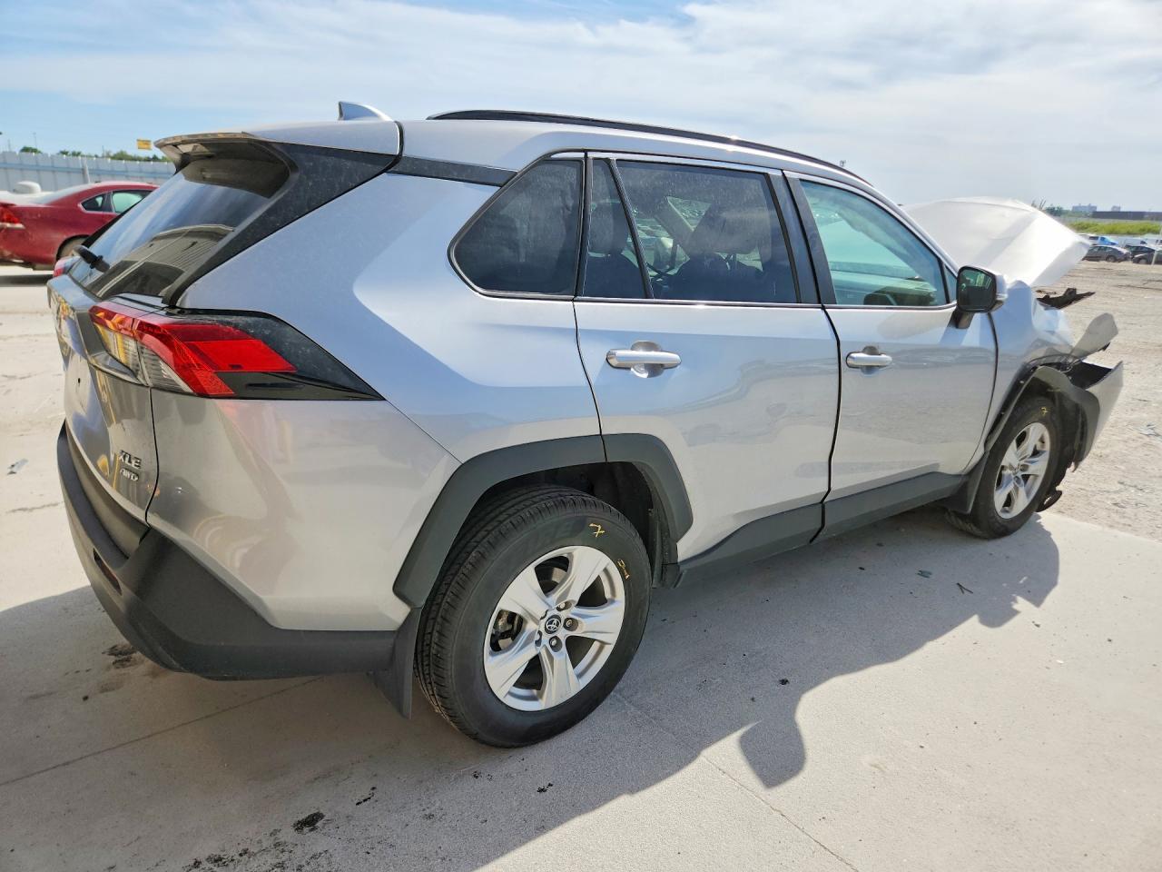 2019 Toyota Rav4 Xle - Фото 3