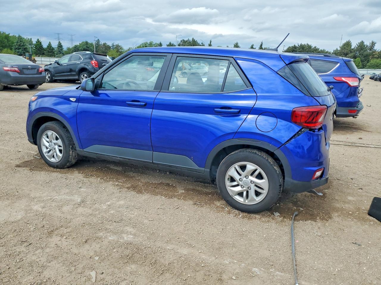 2025 Hyundai Venue Se - Фото 2