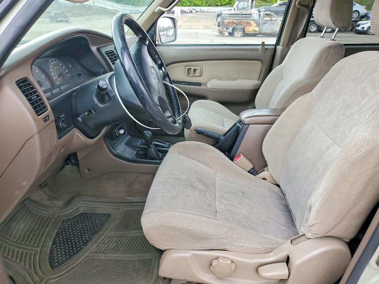 2000 Toyota 4Runner Sr5 - Image 7